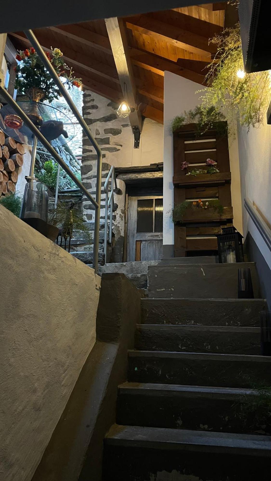B&B Osteria Morganti Someo エクステリア 写真